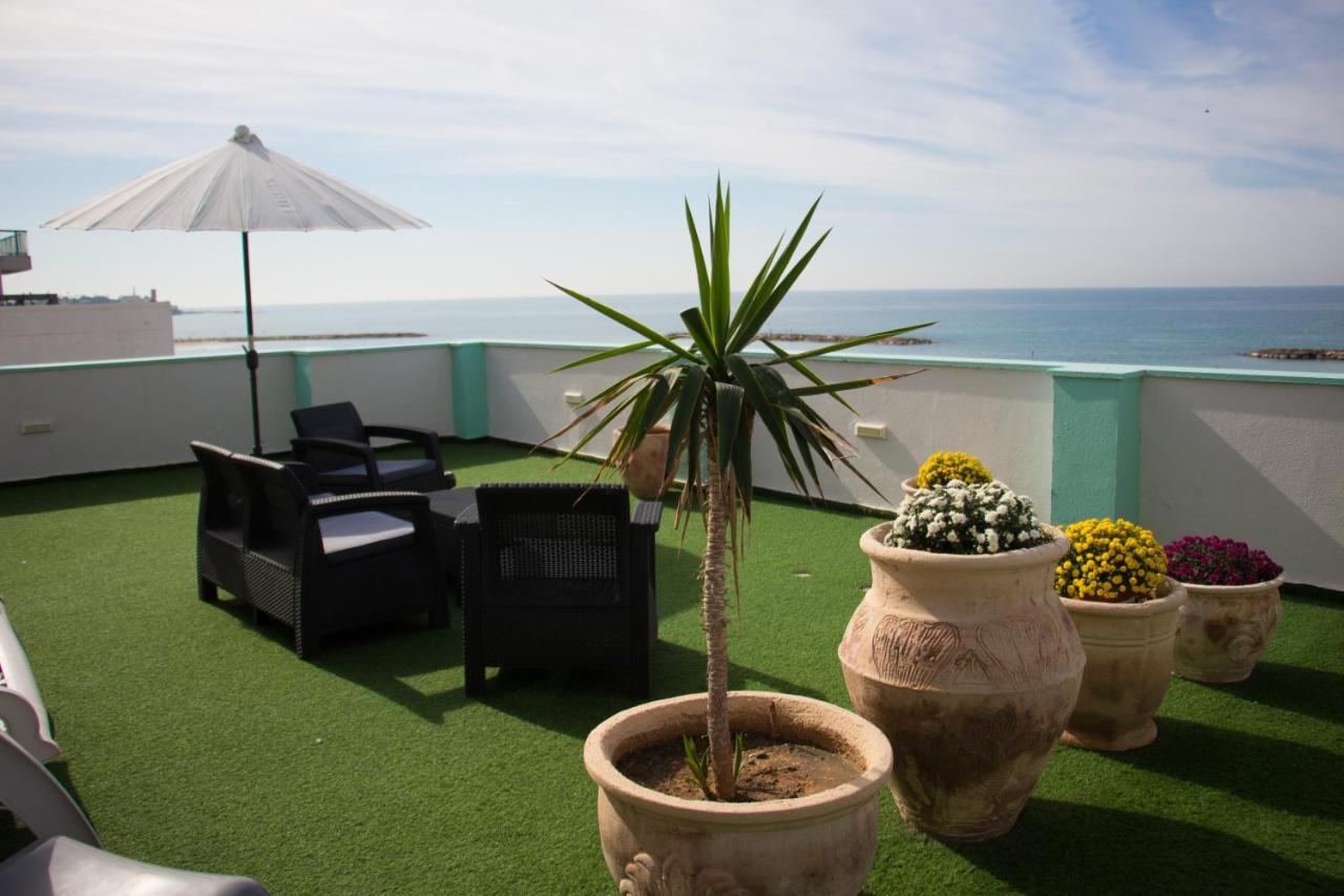 Golden Beach Hotel Tel Aviv Ngoại thất bức ảnh