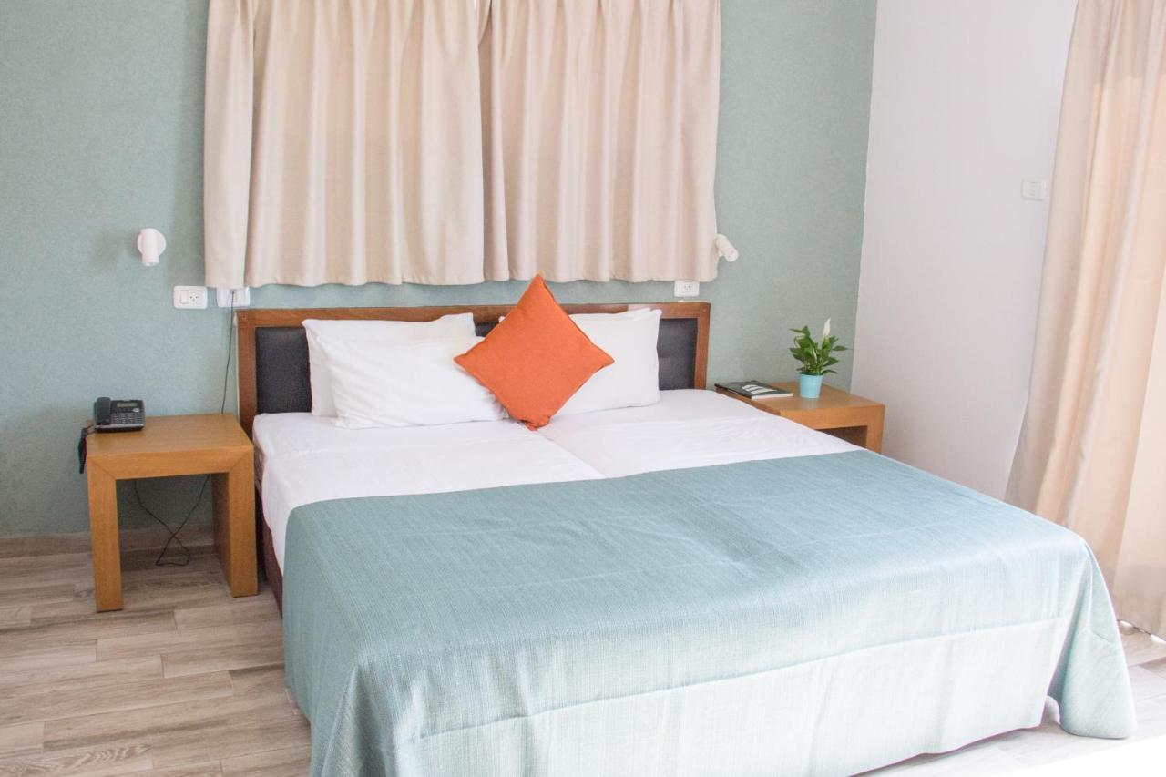 Golden Beach Hotel Tel Aviv Ngoại thất bức ảnh